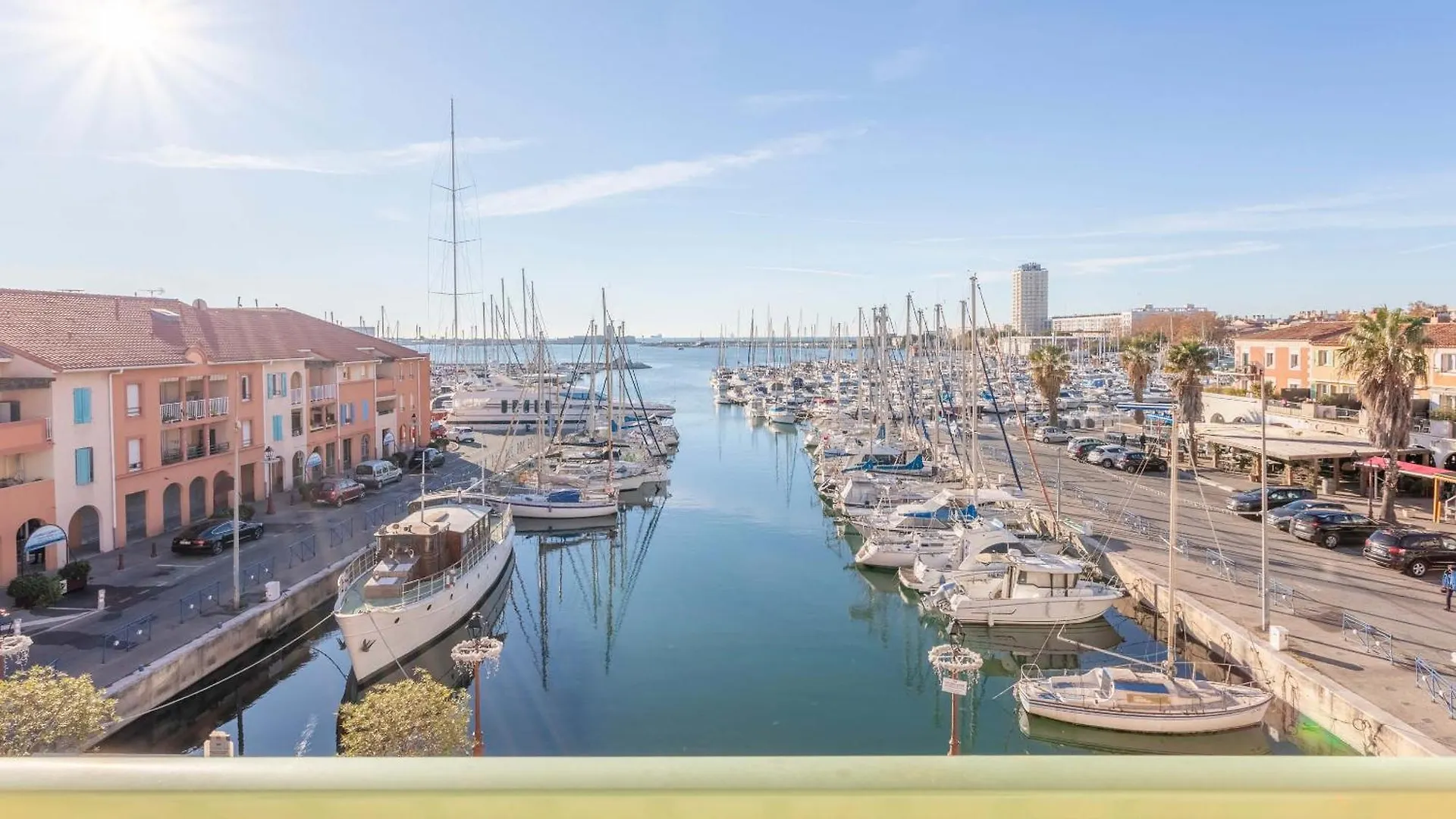 ***  B&B Hotel Martigues Port-De-Bouc France